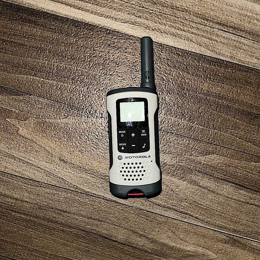 Motorola T260 Talkabout Radio